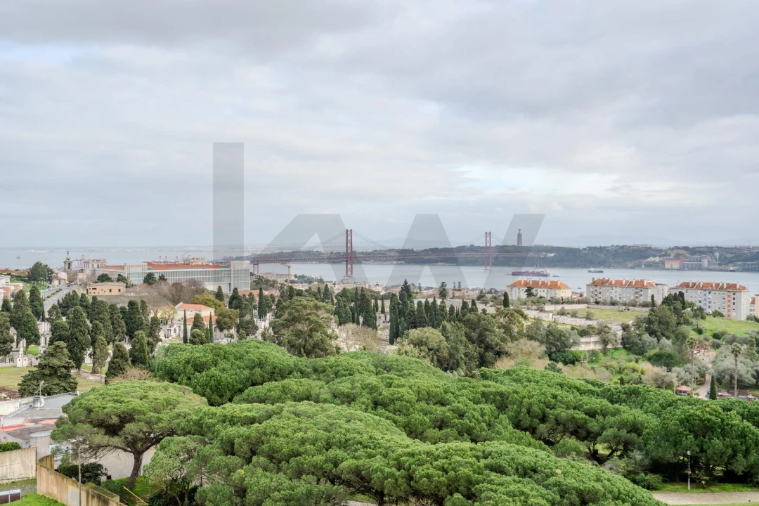 Apartamento T2 para Arrendamento em Ajuda Foto 28