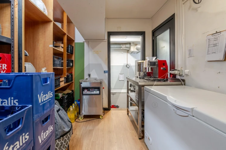 Loja para Trespasse em Matosinhos e Leça da Palmeira Foto 10
