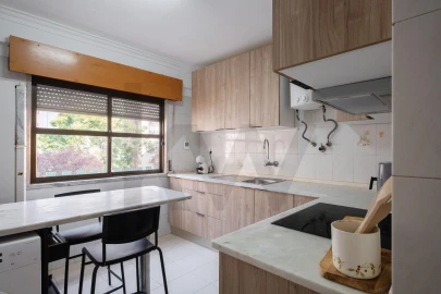 Apartamento T2 para Venda em Algueirão-Mem Martins
