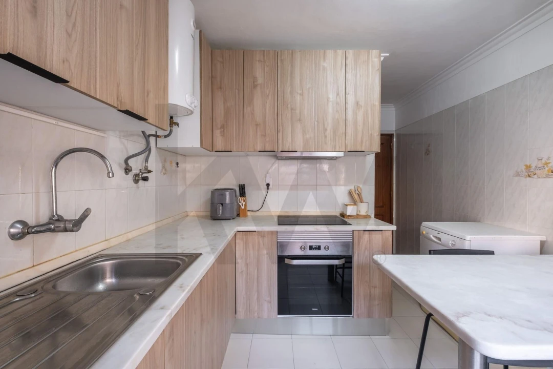Apartamento T2 para Venda em Algueirão-Mem Martins Foto 11