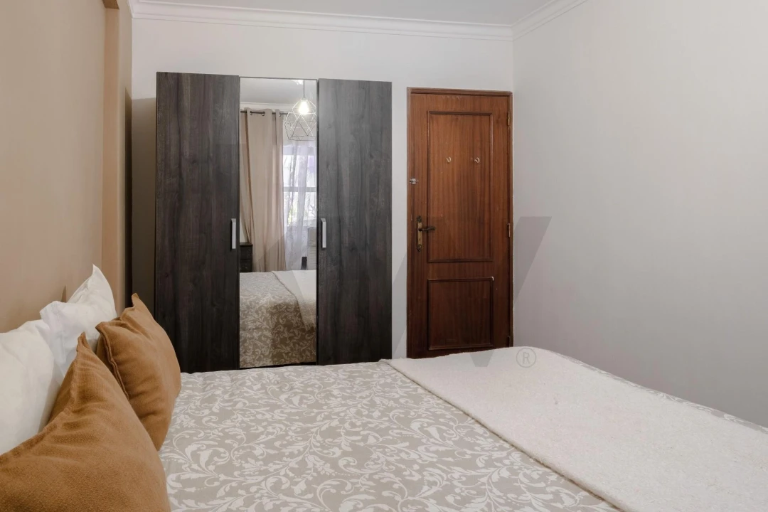 Apartamento T2 para Venda em Algueirão-Mem Martins Foto 16