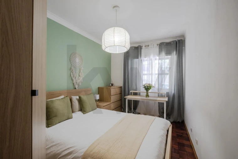 Apartamento T2 para Venda em Algueirão-Mem Martins Foto 4