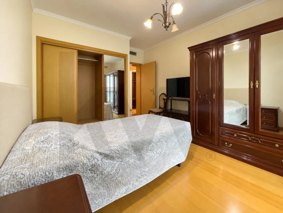 Apartamento T1 para Venda em Ponta Delgada (São Pedro) Foto 11