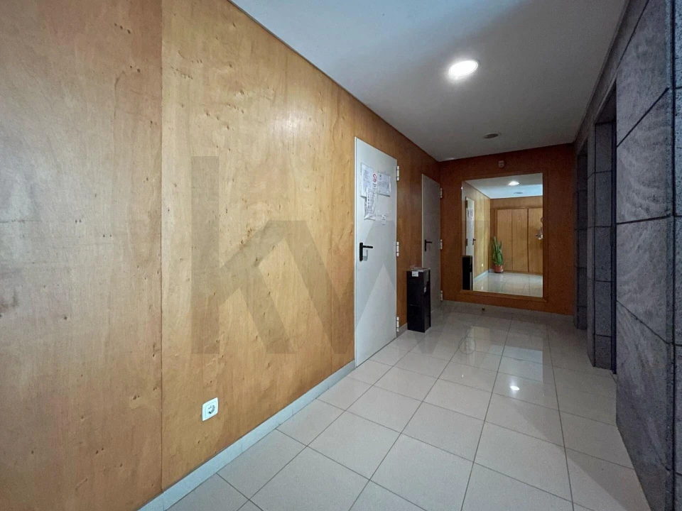 Apartamento T1 para Venda em Ponta Delgada (São Pedro) Foto 17