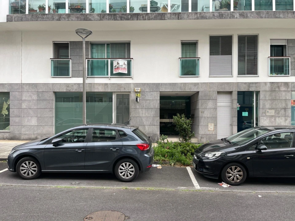 Apartamento T1 para Venda em Ponta Delgada (São Pedro) Foto 21