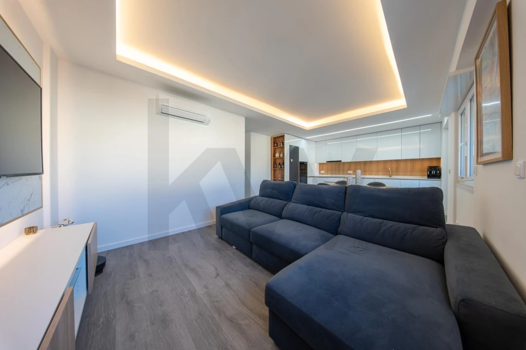 Apartamento T3 para Venda em Póvoa de Santo Adrião e Olival Basto Foto 6