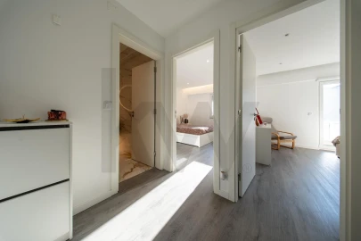 Apartamento T3 para Venda em Póvoa de Santo Adrião e Olival Basto