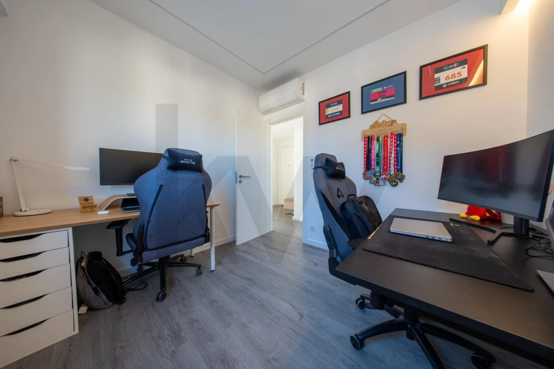 Apartamento T3 para Venda em Póvoa de Santo Adrião e Olival Basto Foto 13