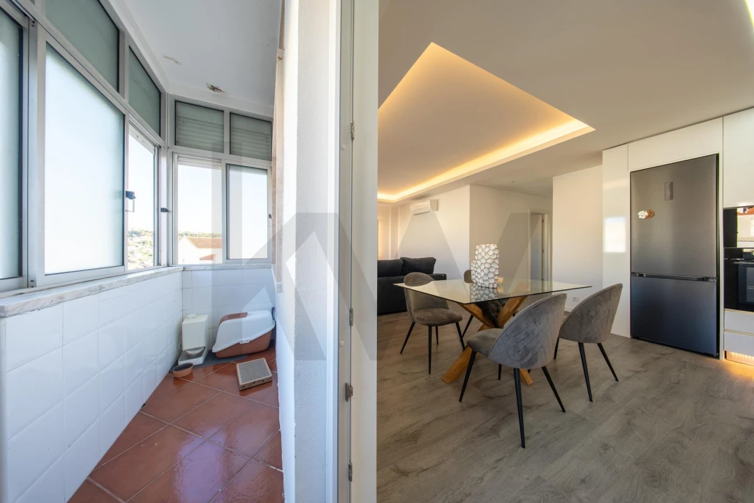 Apartamento T3 para Venda em Póvoa de Santo Adrião e Olival Basto Foto 9