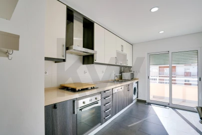 Apartamento T3 para Arrendamento em Rio de Mouro