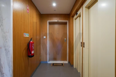 Apartamento T3 para Arrendamento em Rio de Mouro