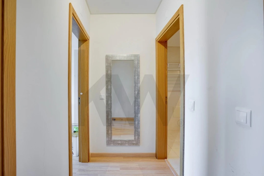 Apartamento T3 para Arrendamento em Rio de Mouro Foto 5