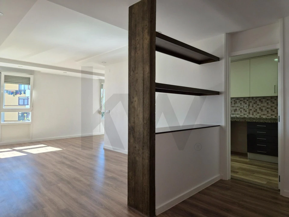 Apartamento T3 para Arrendamento em Massamá e Monte Abraão Foto 2