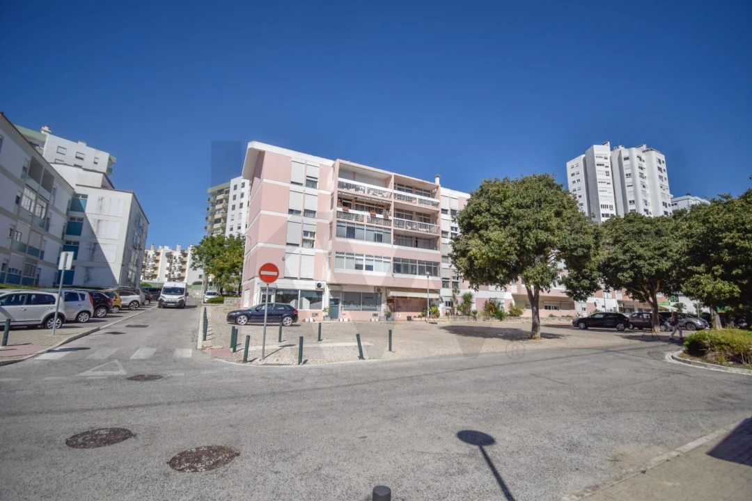 Escritório para Venda em Carcavelos e Parede Foto 12