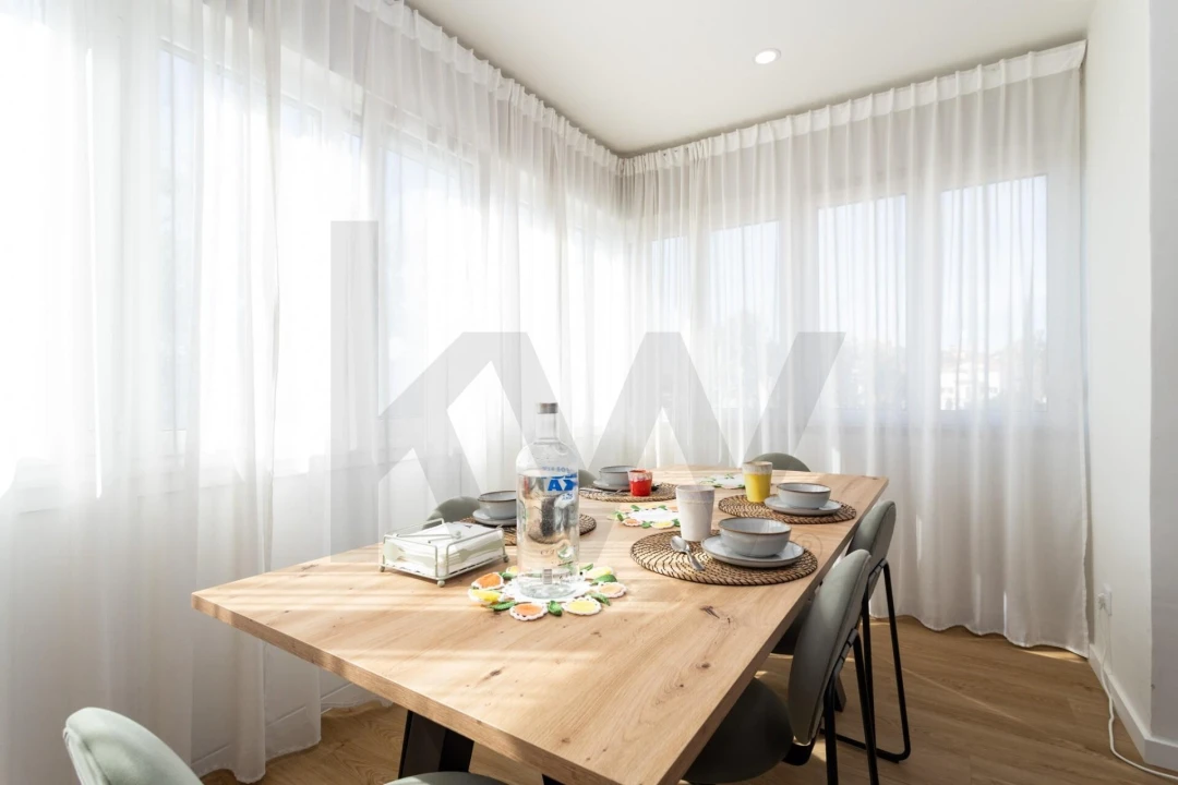 Apartamento T1 para Venda em Carcavelos e Parede Foto 8