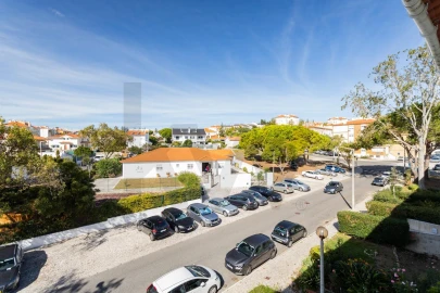 Apartamento T1 para Venda em Carcavelos e Parede