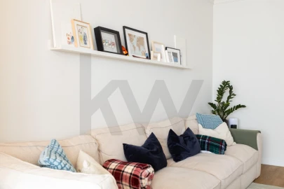 Apartamento T1 para Venda em Carcavelos e Parede