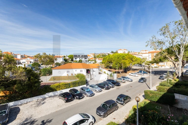 Apartamento T1 para Venda em Carcavelos e Parede Foto 24