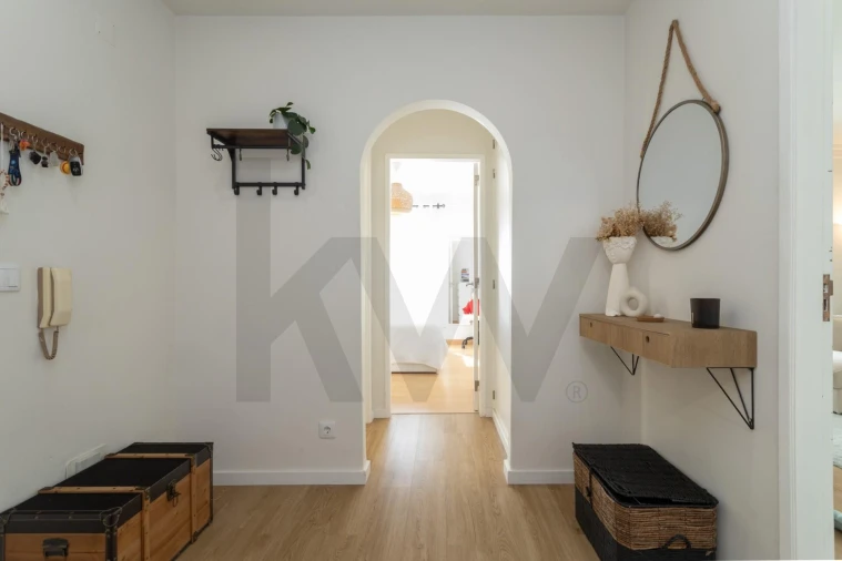 Apartamento T1 para Venda em Carcavelos e Parede Foto 19