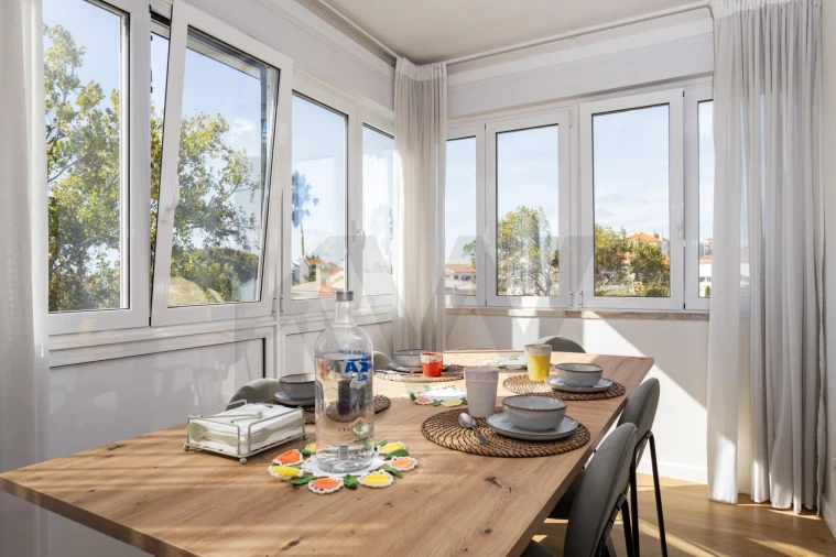 Apartamento T1 para Venda em Carcavelos e Parede Foto 9