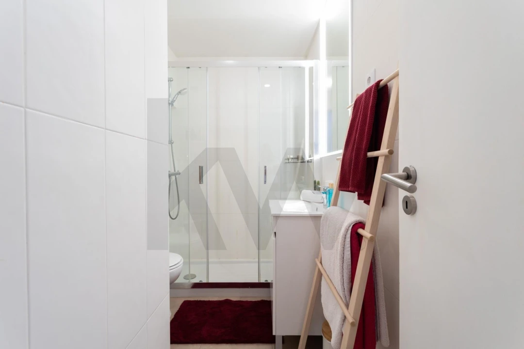Apartamento T1 para Venda em Carcavelos e Parede Foto 20