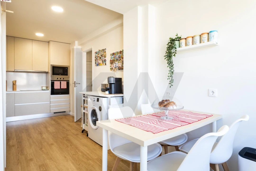 Apartamento T1 para Venda em Carcavelos e Parede Foto 15