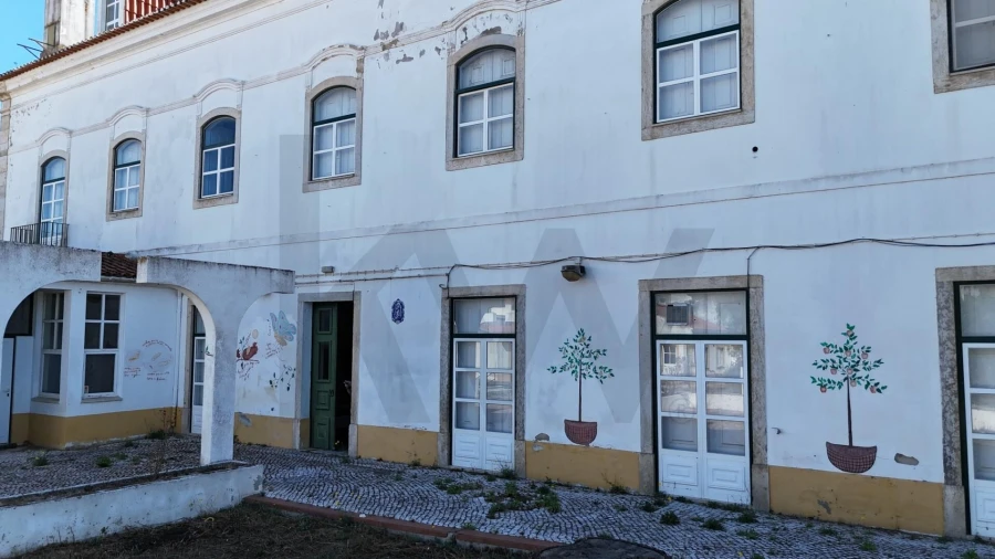Prédio para Venda em Almeirim Foto 6