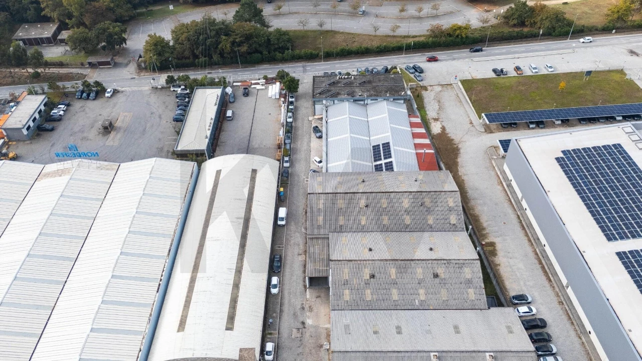 Armazém para Arrendamento em Castêlo da Maia Foto 17