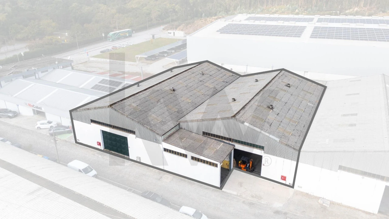Armazém para Arrendamento em Castêlo da Maia Foto 3
