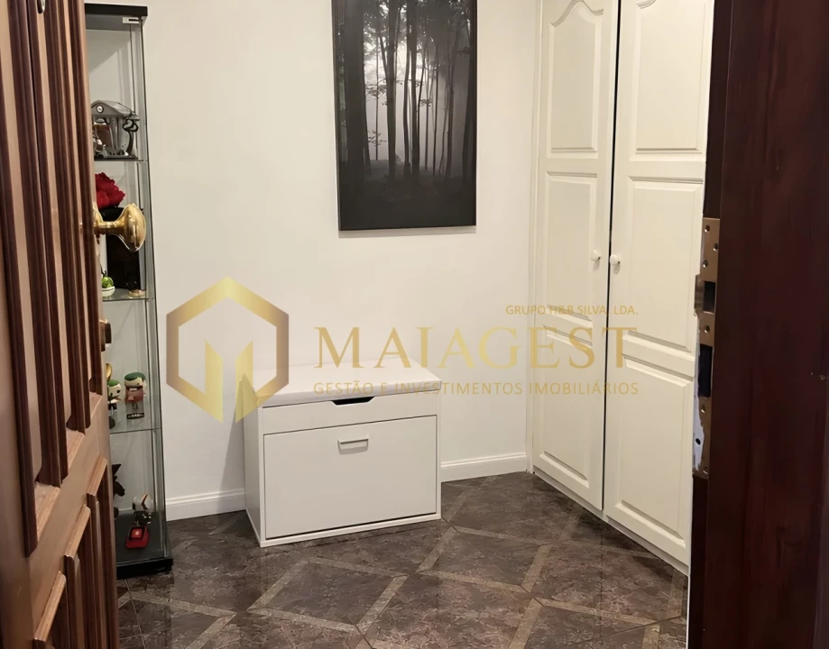 Apartamento T2 para Venda em Campanhã Foto 3
