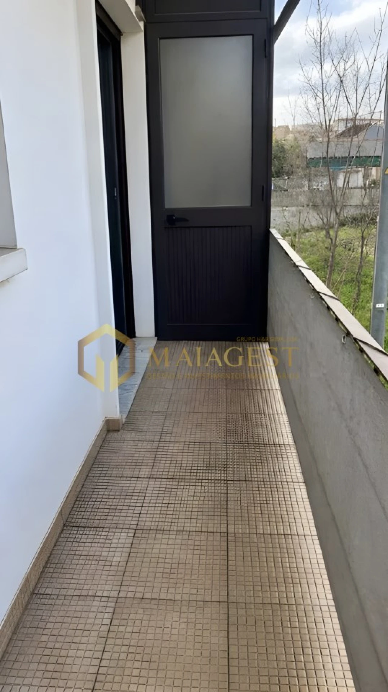 Apartamento T2 para Venda em Campanhã Foto 6