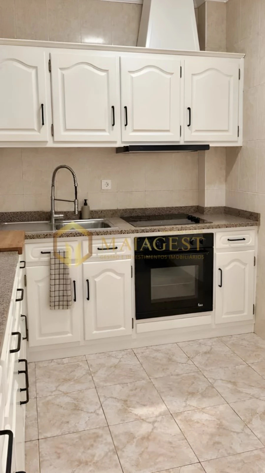 Apartamento T2 para Venda em Campanhã Foto 4