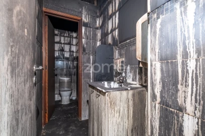 Negócio para Venda em Canelas