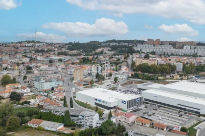 Negócio para Venda em Canelas