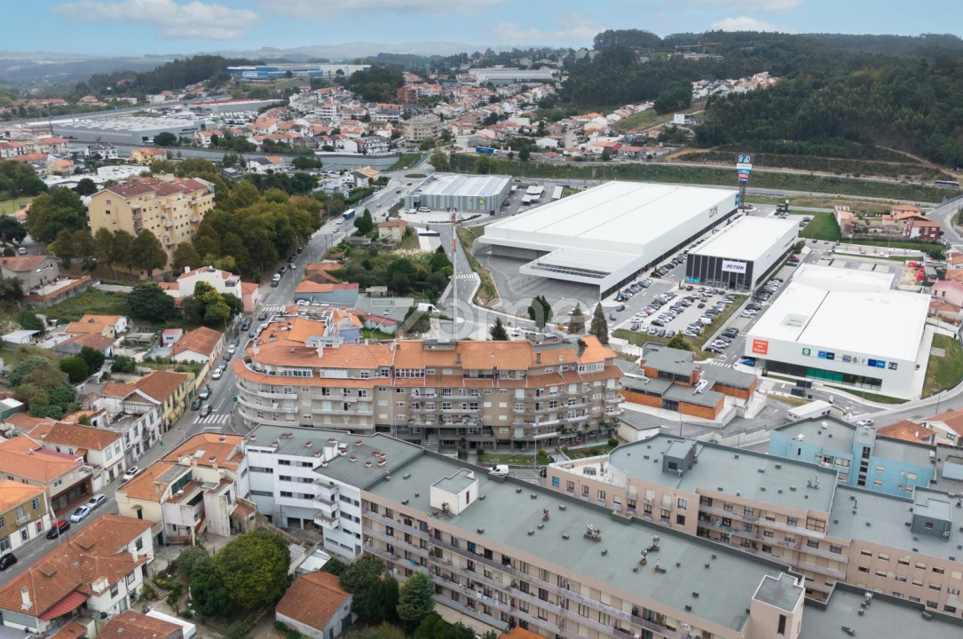 Negócio para Venda em Canelas Foto 3