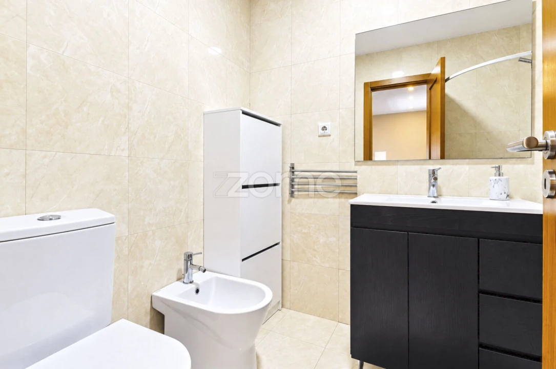 Apartamento T3 para Venda em Custóias, Leça do Balio e Guifões Foto 13