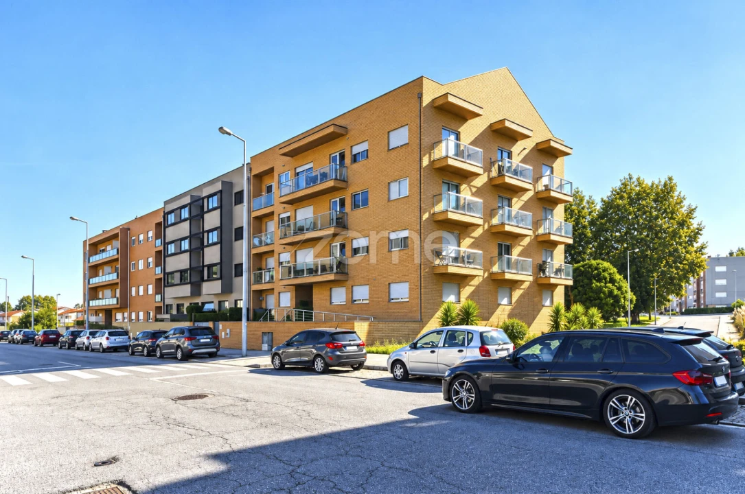 Apartamento T3 para Venda em Custóias, Leça do Balio e Guifões Foto 3