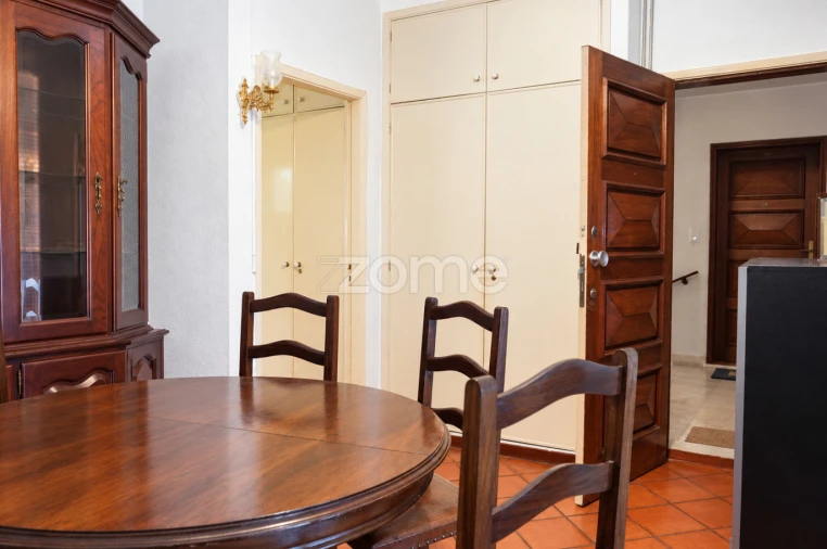 Apartamento T2 para Arrendamento em Paranhos Foto 3