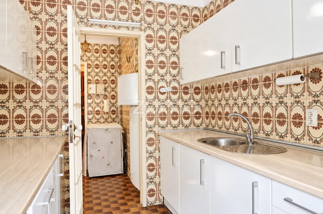 Apartamento T2 para Arrendamento em Paranhos Foto 17