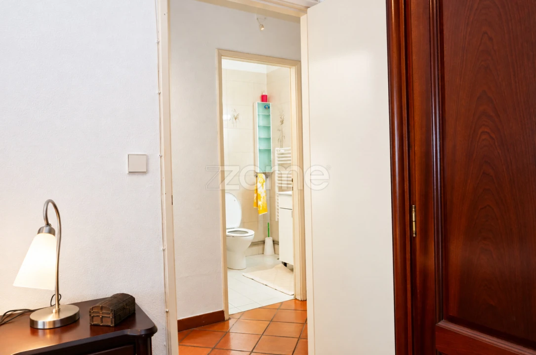 Apartamento T2 para Arrendamento em Paranhos Foto 8