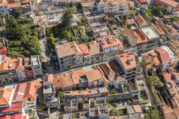 Apartamento T2 para Venda em Cedofeita, Santo Ildefonso, Sé, Miragaia, São Nicolau e Vitória Foto 3
