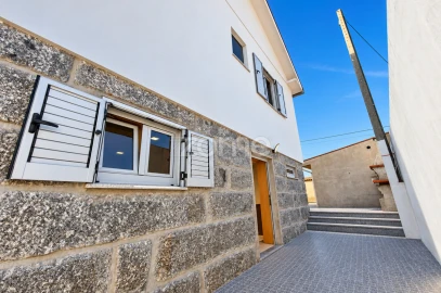 Moradia T3 para Venda em Bairro