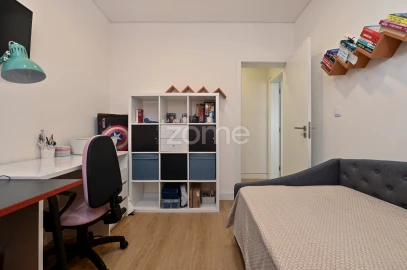 Apartamento T2 para Venda em Pontinha e Famões