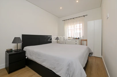 Apartamento T2 para Venda em Pontinha e Famões