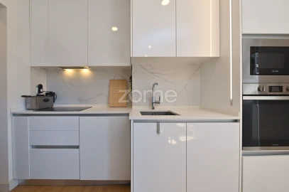 Apartamento T2 para Venda em Pontinha e Famões
