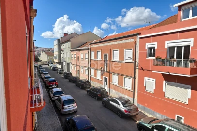 Apartamento T2 para Venda em Pontinha e Famões