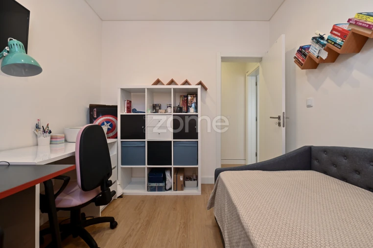 Apartamento T2 para Venda em Pontinha e Famões Foto 13