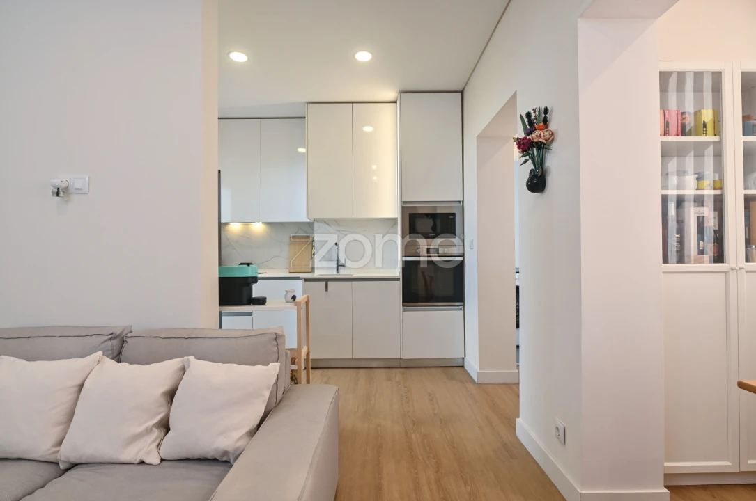 Apartamento T2 para Venda em Pontinha e Famões Foto 6