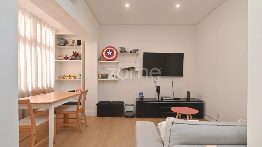 Apartamento T2 para Venda em Pontinha e Famões