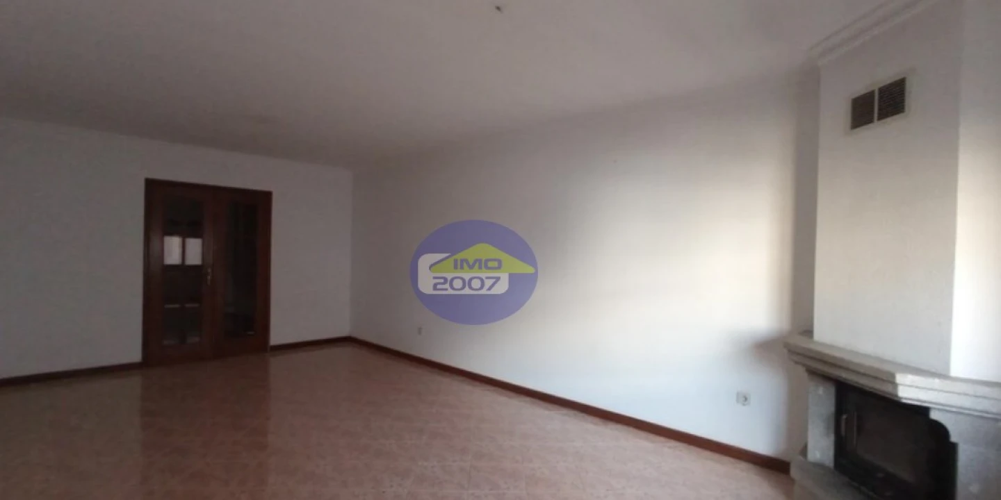 Apartamento T2 para Venda em Rio Tinto Foto 6